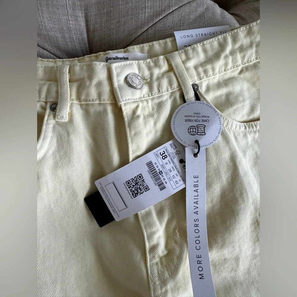 Stradivarius Yellow Boyfriend Jeans
